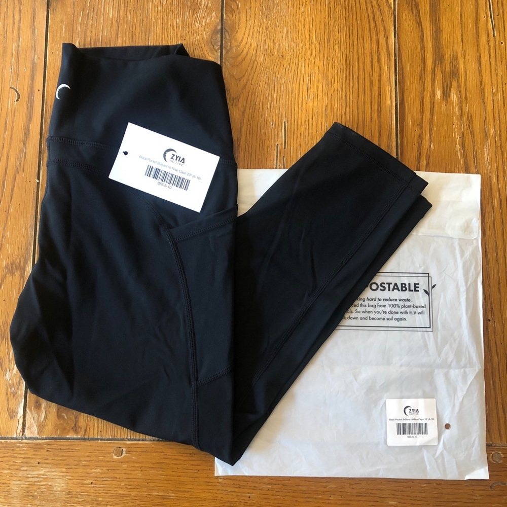 Zyia Black Pocket Brilliant Hi-Rise Capri 20”-L
